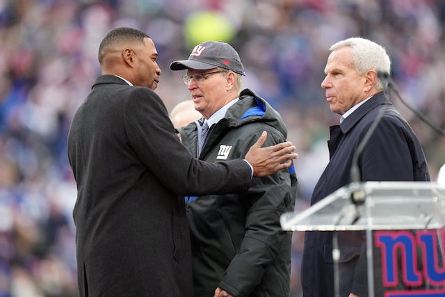 Michael Strahan, John Mara, and Steve Tisch; New York Giants (November 28, 2021)