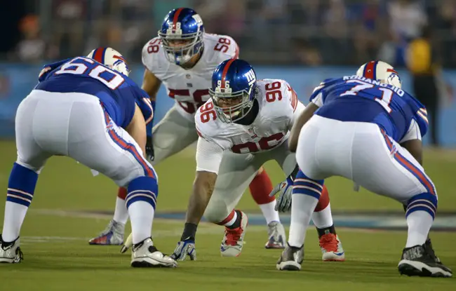 Mark Herzlich (58) and Jay Bromley (96), New York Giants (August 3, 2014)